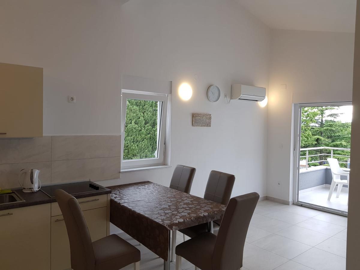 Apartamento Colic Njivice Exterior foto
