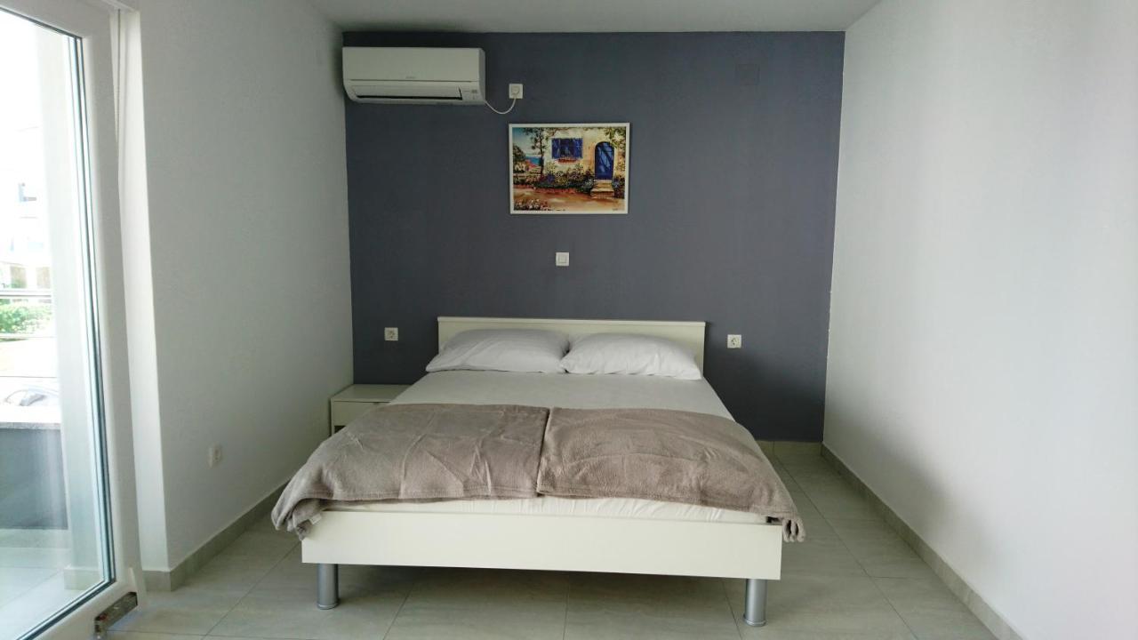 Apartamento Colic Njivice Exterior foto